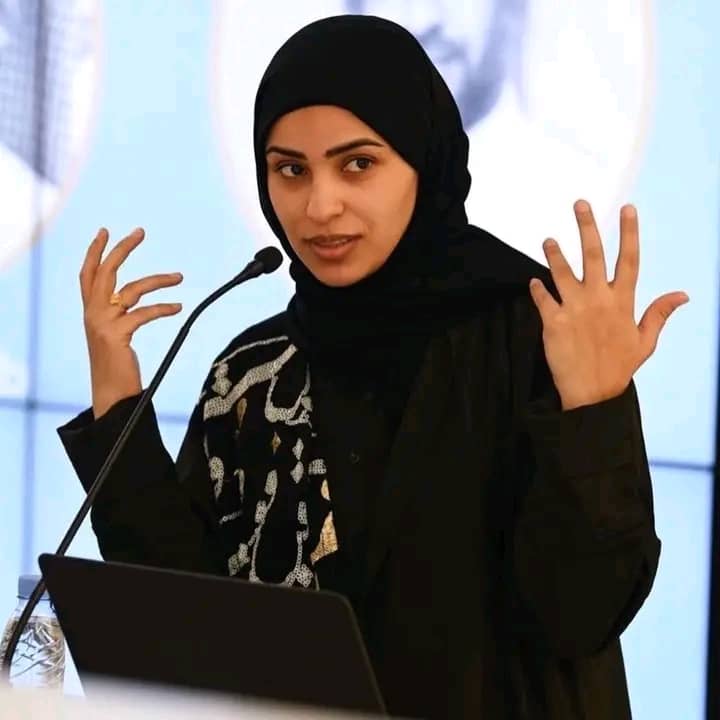 الشاعرة السعودية
