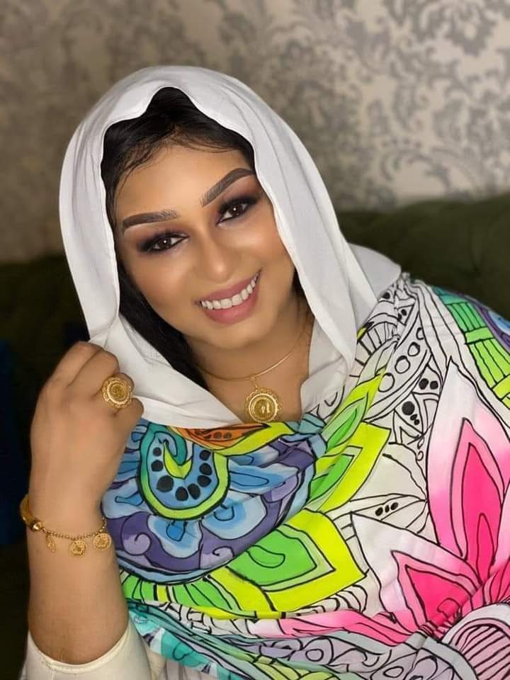 هديل المشرف