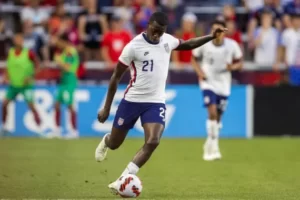 تيموتي وياه في كأس العالم 2022.. حين ينجح الولد في ما عجز عنه الوالد الأسطورة