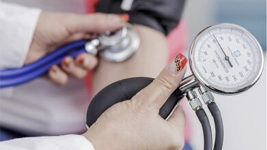 انخفاض ضغط الدم.. الأعراض والأسباب والعلاج