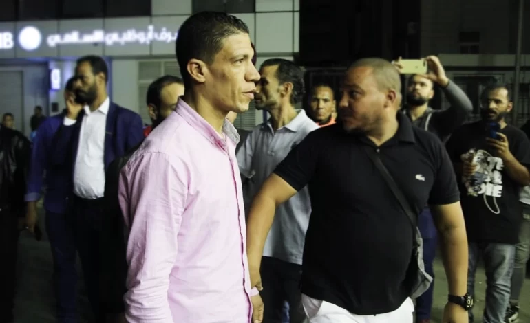 عامل النظافة يعود مجددا.. متهم في قضايا قتل خطأ وتبديد والشرطة توقفه بالصدفة
