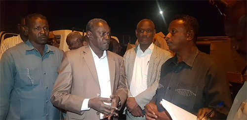 والي الخرطوم يقف على أعمال تأهيل شارع الغابة