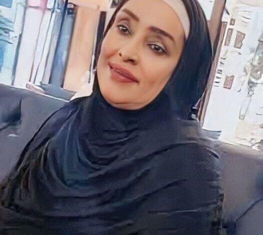 فنانة سودانية تعلت ارتداءها الحجاب
