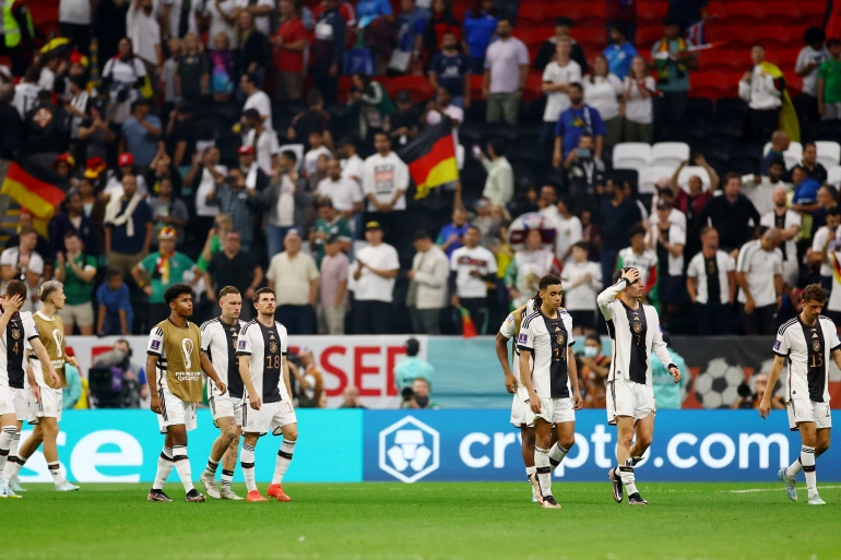 هل تعمدت إسبانيا إقصاء ألمانيا ومواجهة المغرب في الدور الثاني؟.. لاعبون ألمان يجيبون