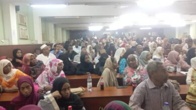 أولياء امور طلاب جامعة سودانية يطالبون بحل عادل لزيادة الرسوم الدراسية