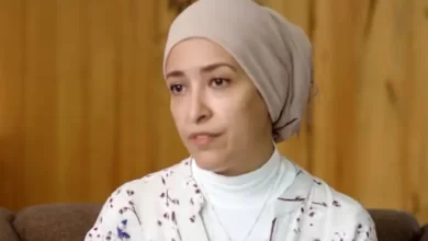 وزارة الخارجية البريطانية استعانت بسناء المحجبة لإقناع المهاجرين بالرحيل إلى رواندا (مواقع التواصل)