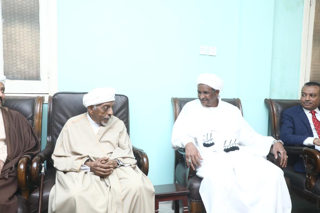 زيارة دلقو للميرغني ببحري