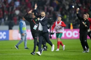 الركراكي قاد منتخب المغرب لفوز تاريخي على البرازيل (غيتي)