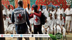 الجيش يسلم الصليب الأحمر أسري الدعم السريع " القصر "