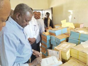 شاھد تخريب ونهب عدد من المرافق الحكومية بامدرمان