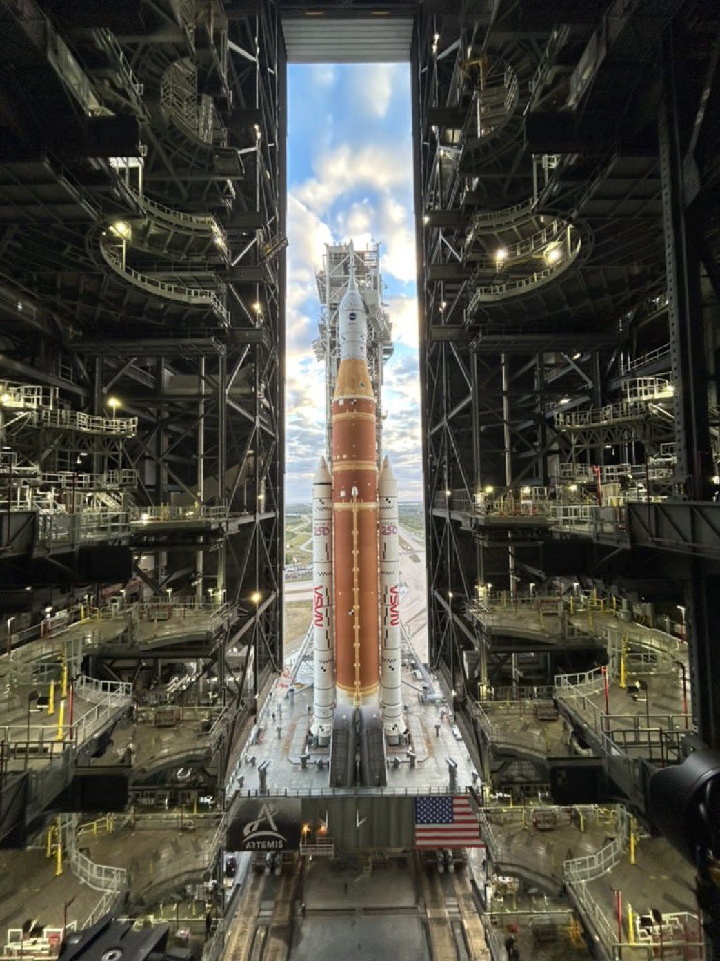 أرتميس 2 (Artemis II)