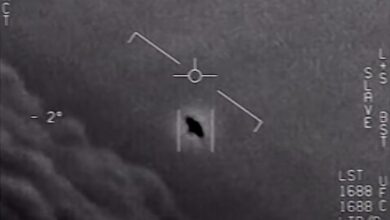 لقطة شاشة من فيديو عسكري أمريكي كشفت عنه السلطات لظاهرة جوية غير محددة (UAP) © وزارة الدفاع الأمريكية (ملك عام)
