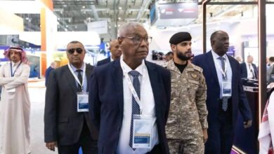 وزير الداخلية يترأس وفد السودان في معرض الدفاع العالمي بالرياض