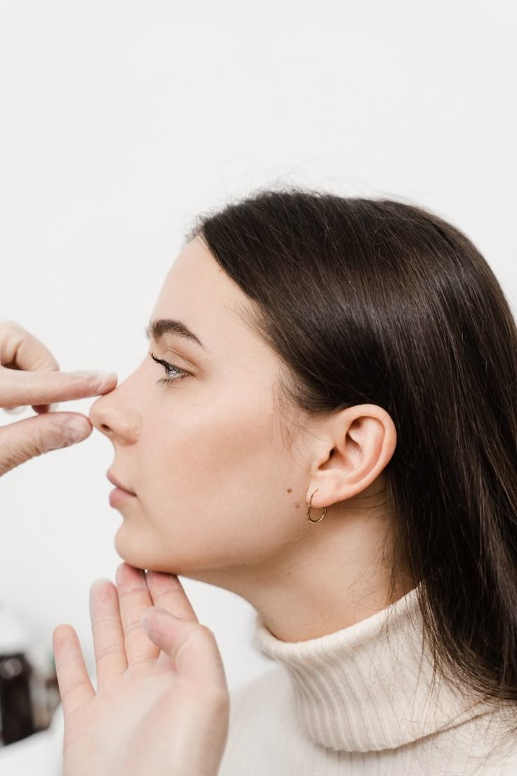 لماذا لا يوجد أنف مثالي؟ جراح تجميل يكشف سر تناسق الوجه