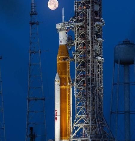 مهمة أرتيميس 2: ناسا تؤجل العودة المأهولة للقمر بسبب طقس "نادر"