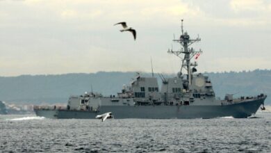 المدمرة الأمريكية "يو إس إس تروكستون"، أرشيف