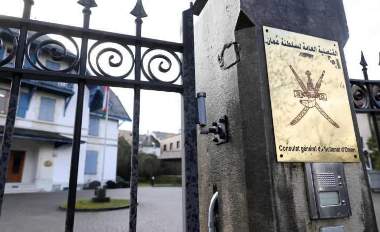 مفاوضات جنيف النووية: إيران تبحث رفع العقوبات وتتمسك بخطوطها الحمراء