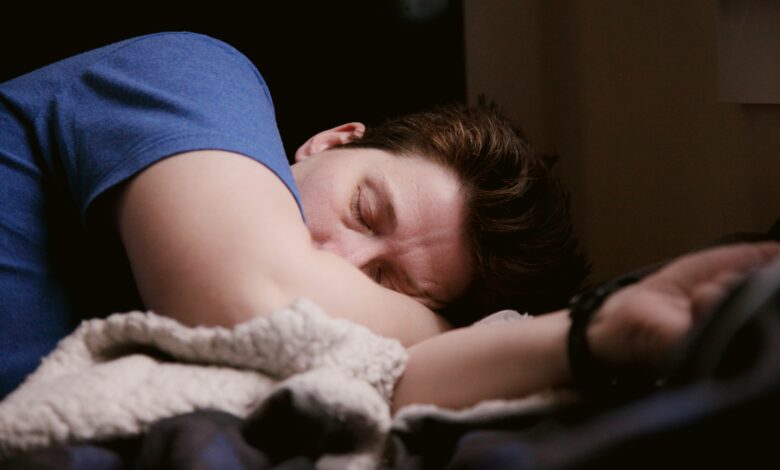 علاقة النوم بالنشاط البدني والتمارين