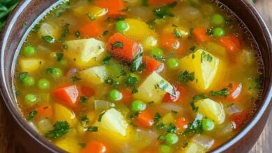 يمكنك جعل الحساء أكثر إشباعاً بإضافة البروتين والألياف والحبوب الكاملة.