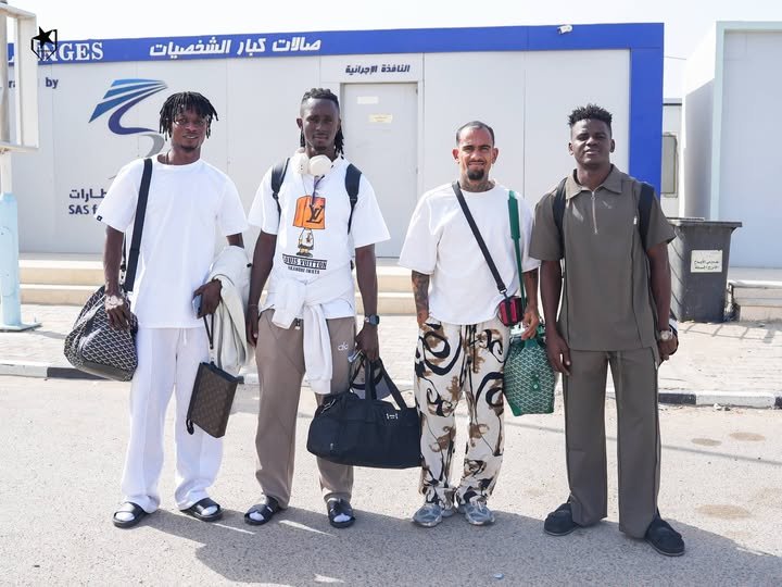 بعثة الفريق المتوجهة