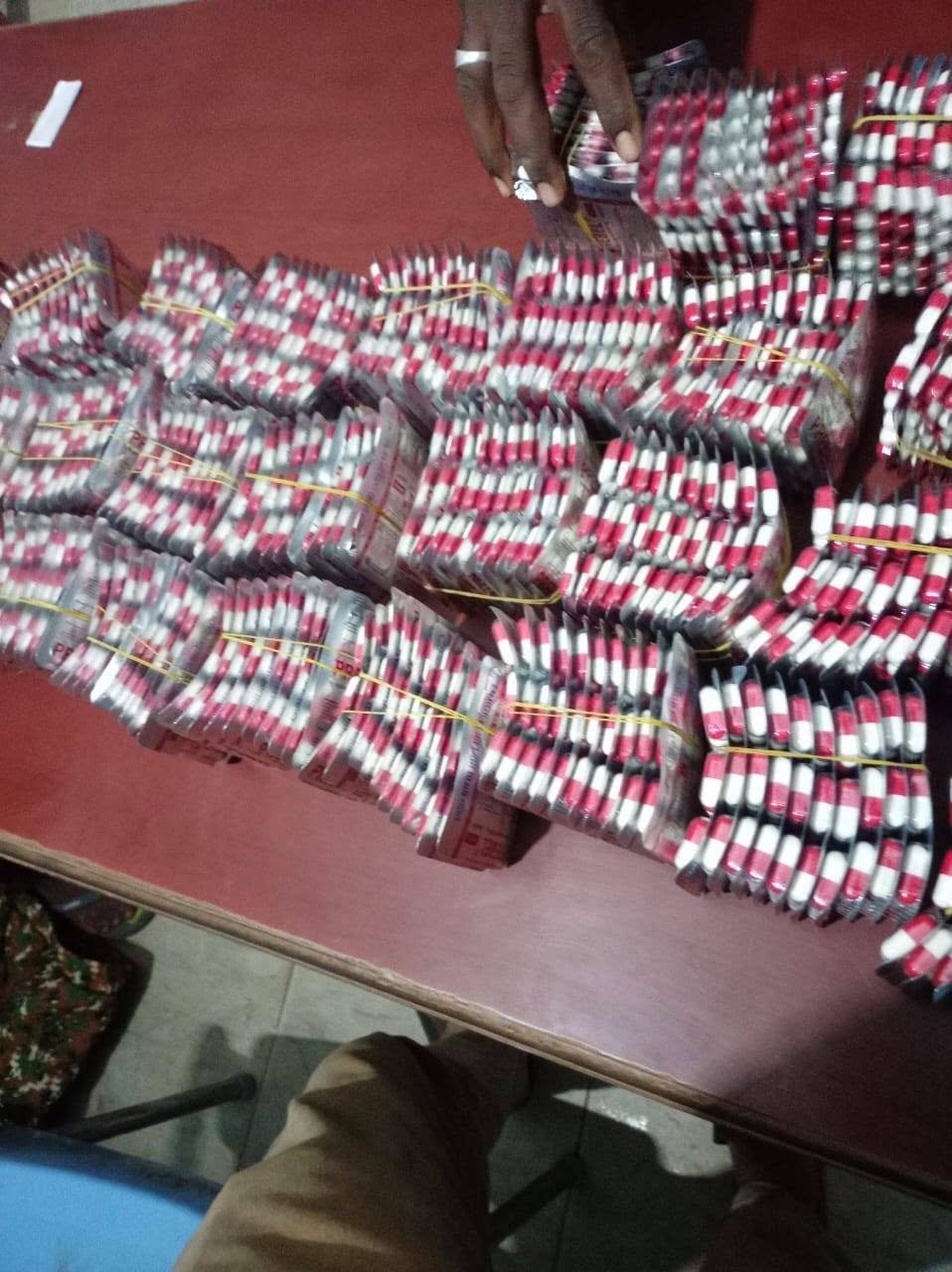 ضبط حبات نيرفاكس بنهر النيل