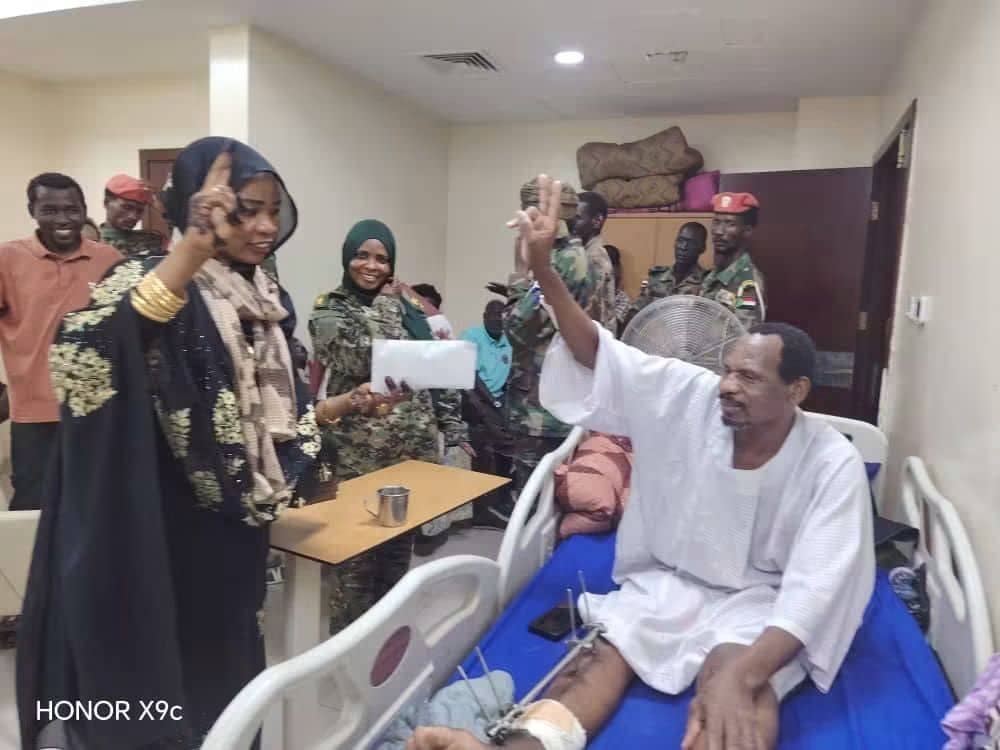علوية هجام تتفقد جرحى