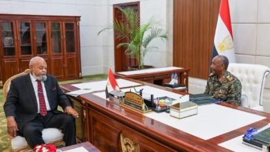 البرهان يلتقي المراجع العام
