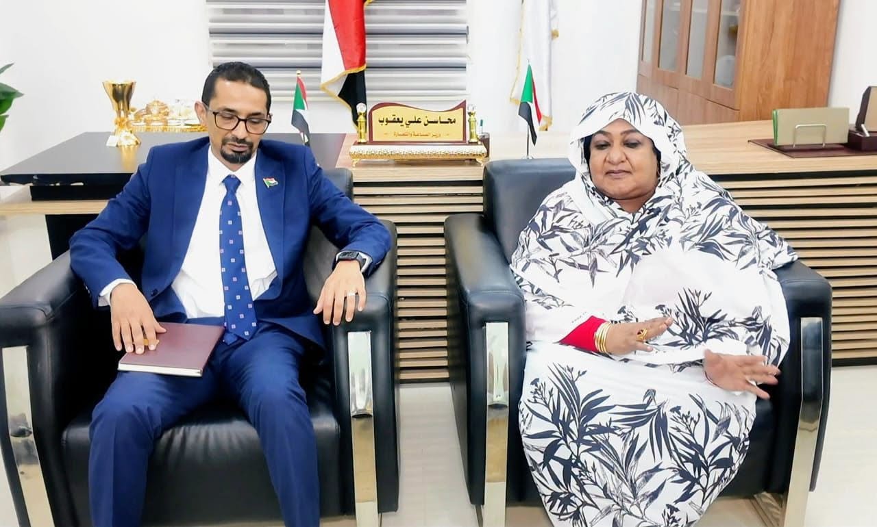 وزيرا الصناعة والتجارة والتحول الرقمي
