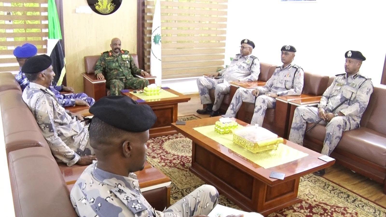 والي الشمالية يلتقي مساعد المدير العام لقوات الجمارك
