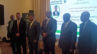 توزيع السبورات المدرسية