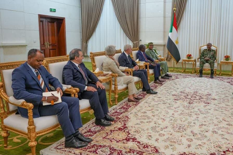 الخماسية 