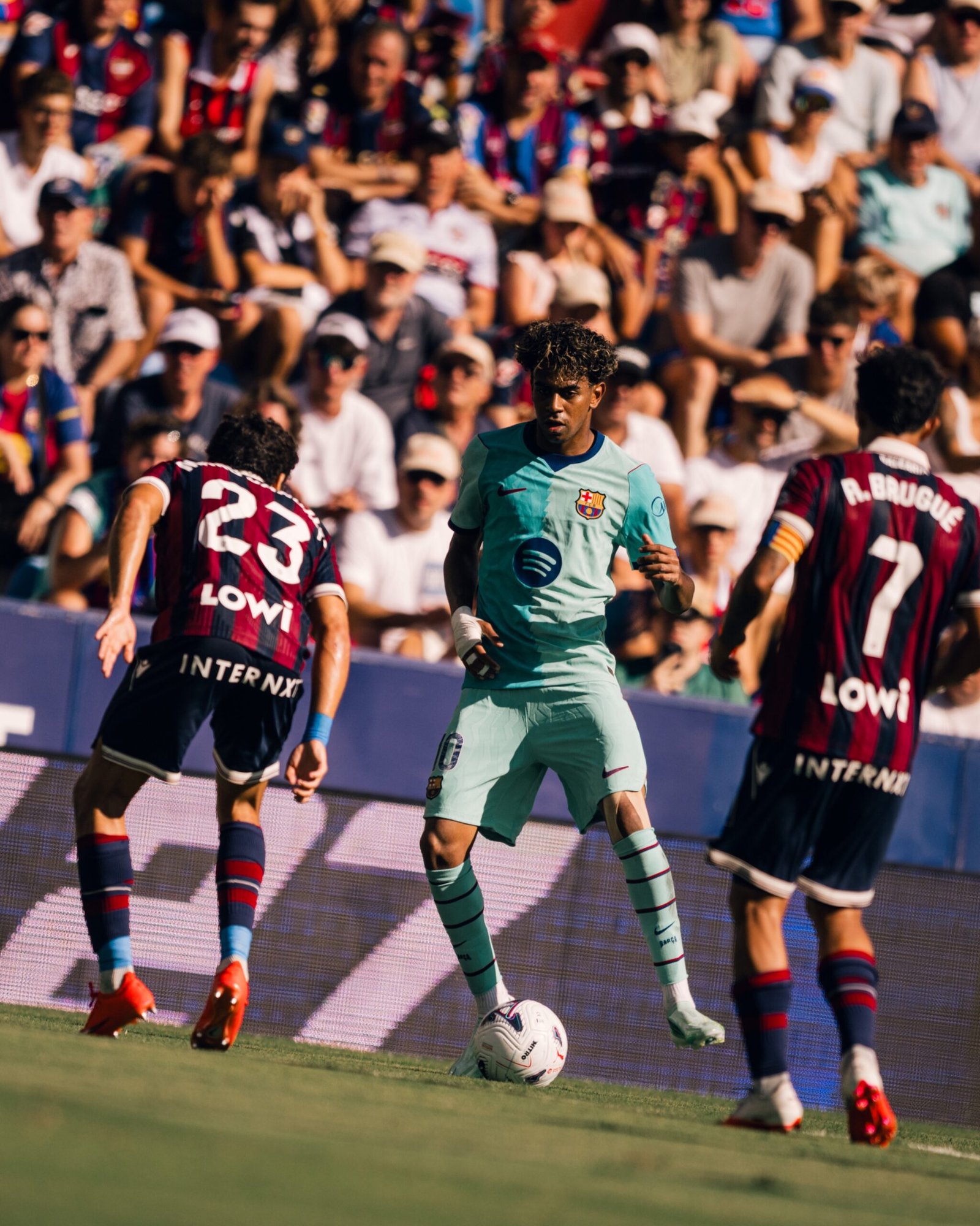 أرقام برشلونة مع يامال ورافينيا