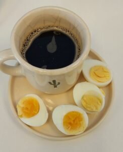 شرب القهوة مع البروتين