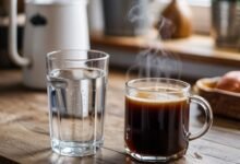 شرب الماء قبل القهوة صباحا