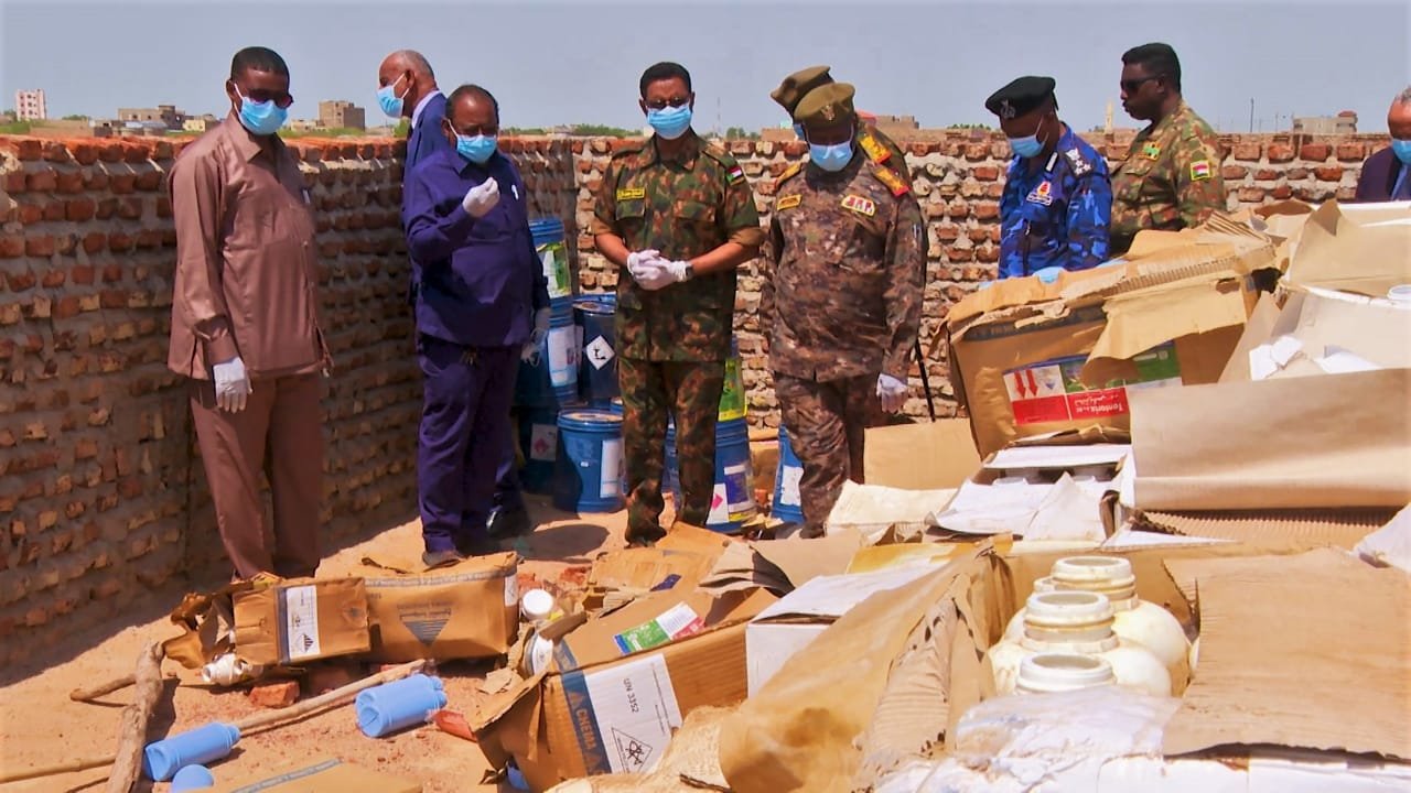 مصنع لغش وتزوير المبيدات بكسلا