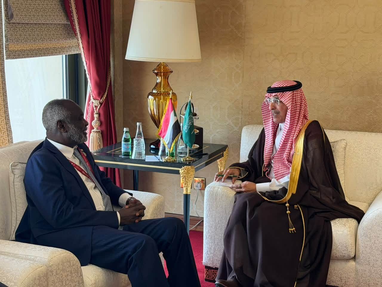 وزيرا المالية السوداني والسعودي