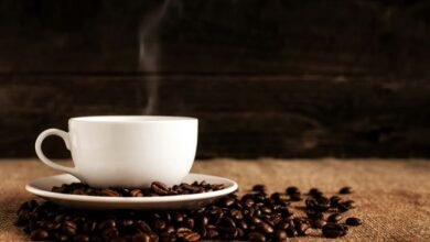 قبل كم ساعة من النوم يجب التوقف عن الكافيين